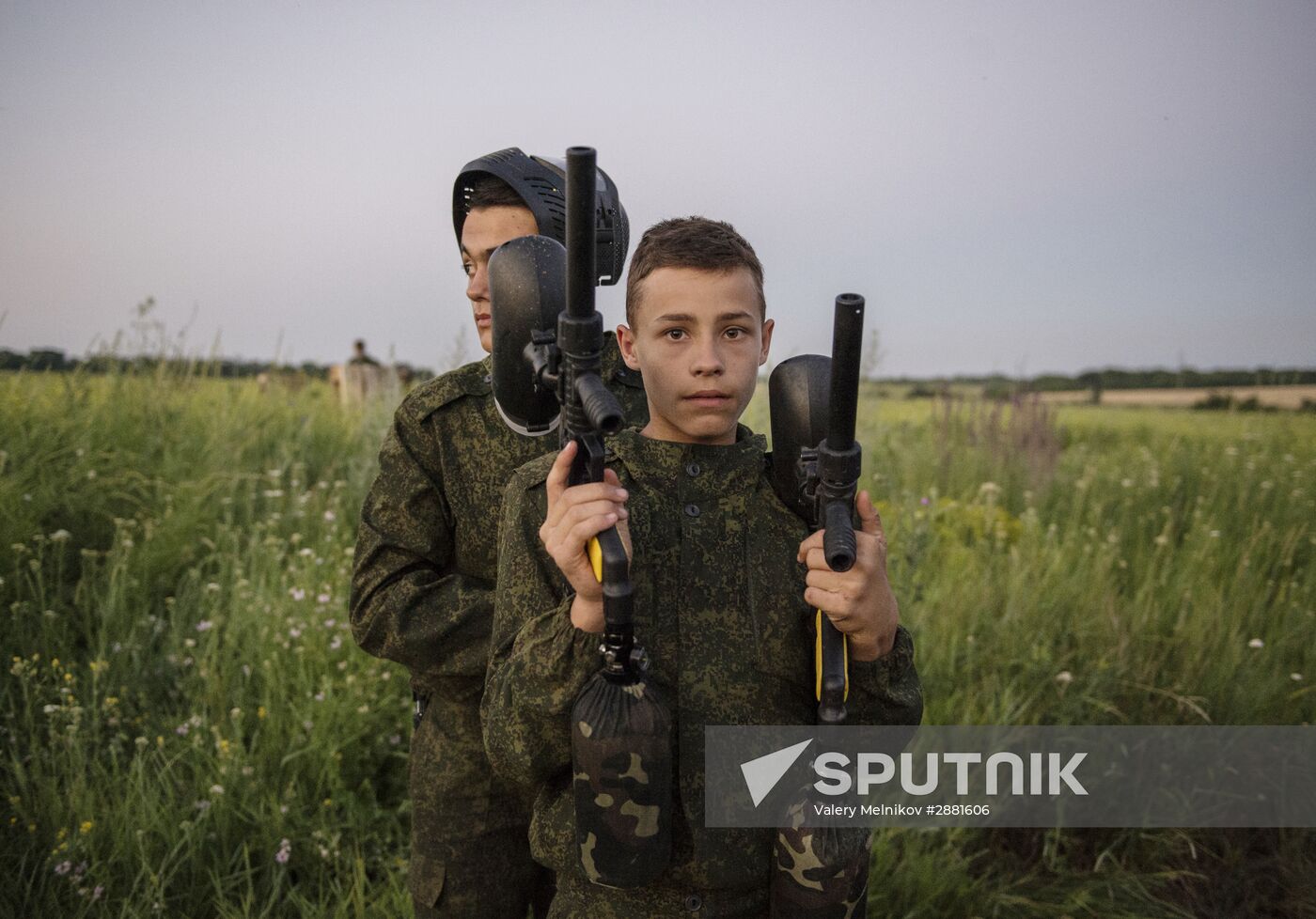 DPR youth attend 'combat survival' training