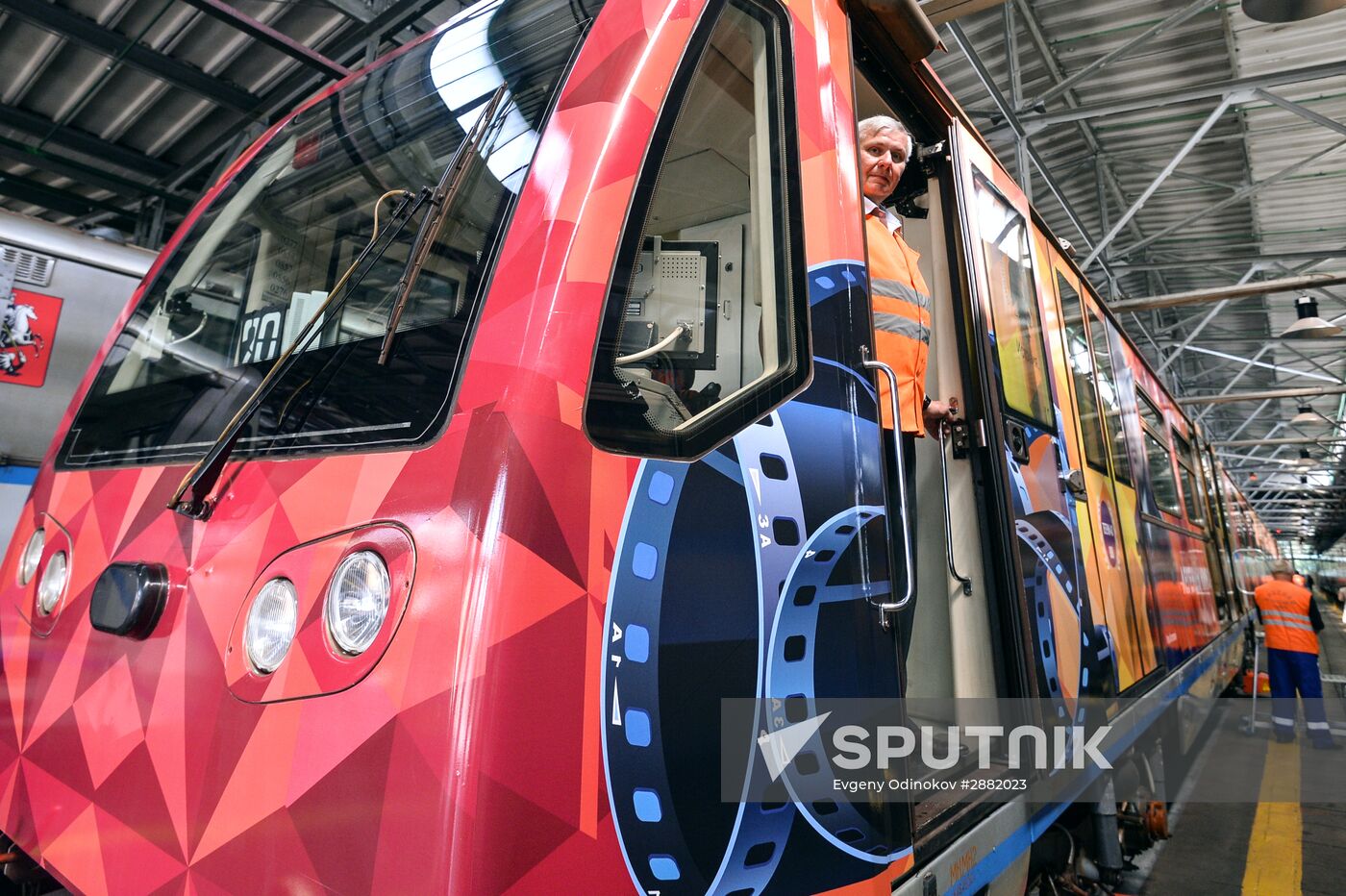 Legends of the Cinema themed train launched by Moscow Metro
