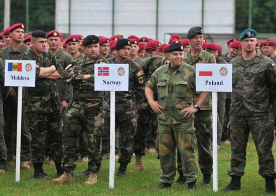 Rapid Trident-2016 military exercise in Lviv Region