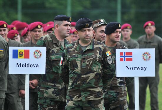 Rapid Trident-2016 military exercise in Lviv Region