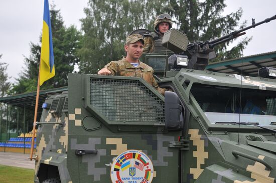 Rapid Trident 2016 military exercise in Lvov region