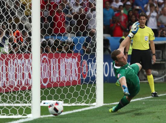 Football. UEFA Euro 2016. England vs. Iceland