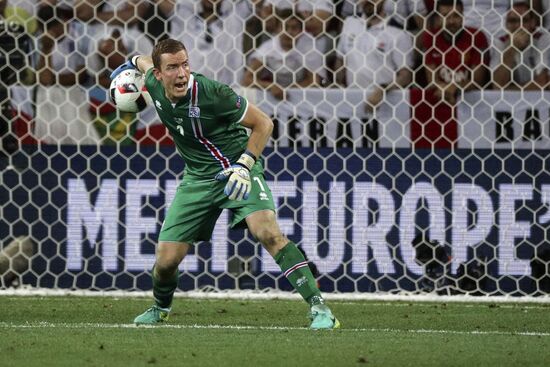 Football. UEFA Euro 2016. England vs. Iceland
