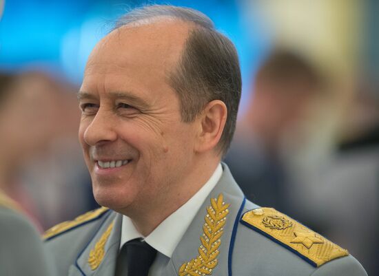 President Vladimir Putin meets with higher military school graduates