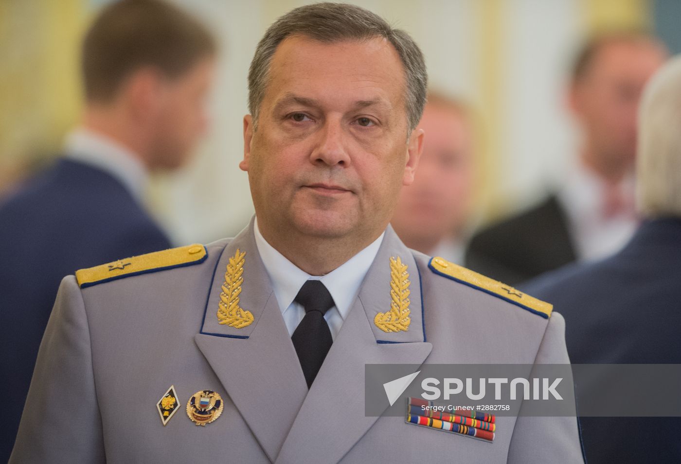 President Vladimir Putin meets with higher military school graduates