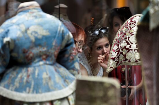 "Festive Clothing of Russia's Peoples" exhibition opens in Moscow