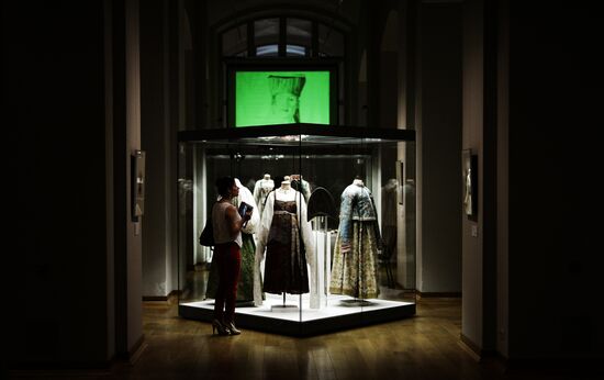 "Festive Clothing of Russia's Peoples" exhibition opens in Moscow
