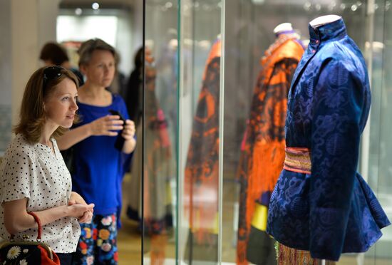 "Festive Clothing of Russia's Peoples" exhibition opens in Moscow