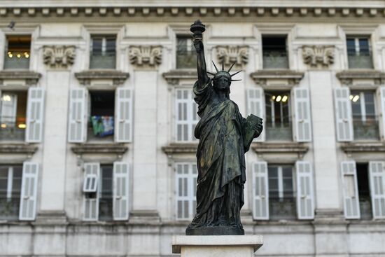 Cities of the world. Nizza