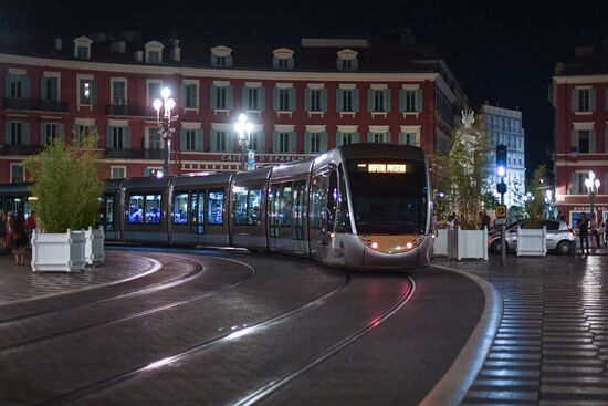 Cities of the world. Nizza