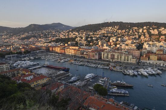 Cities of the world. Nizza