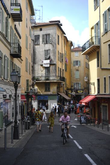 Cities of the world. Nizza