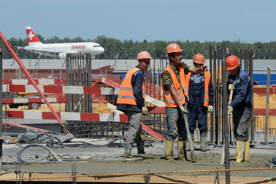 Construction of Domodevo Airport's new terminal