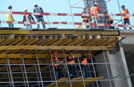 Construction of Domodevo Airport's new terminal