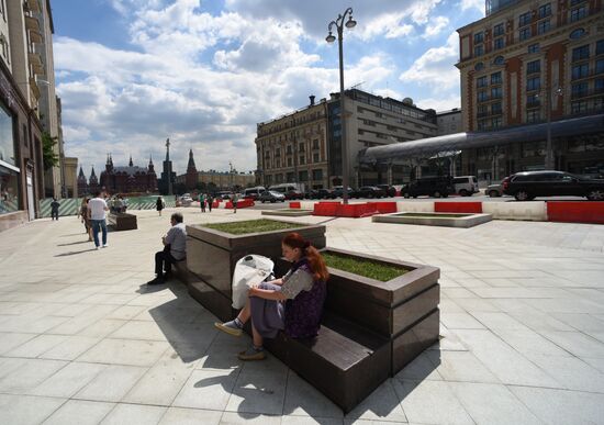 Reconstruction of Tverskaya Street moves on