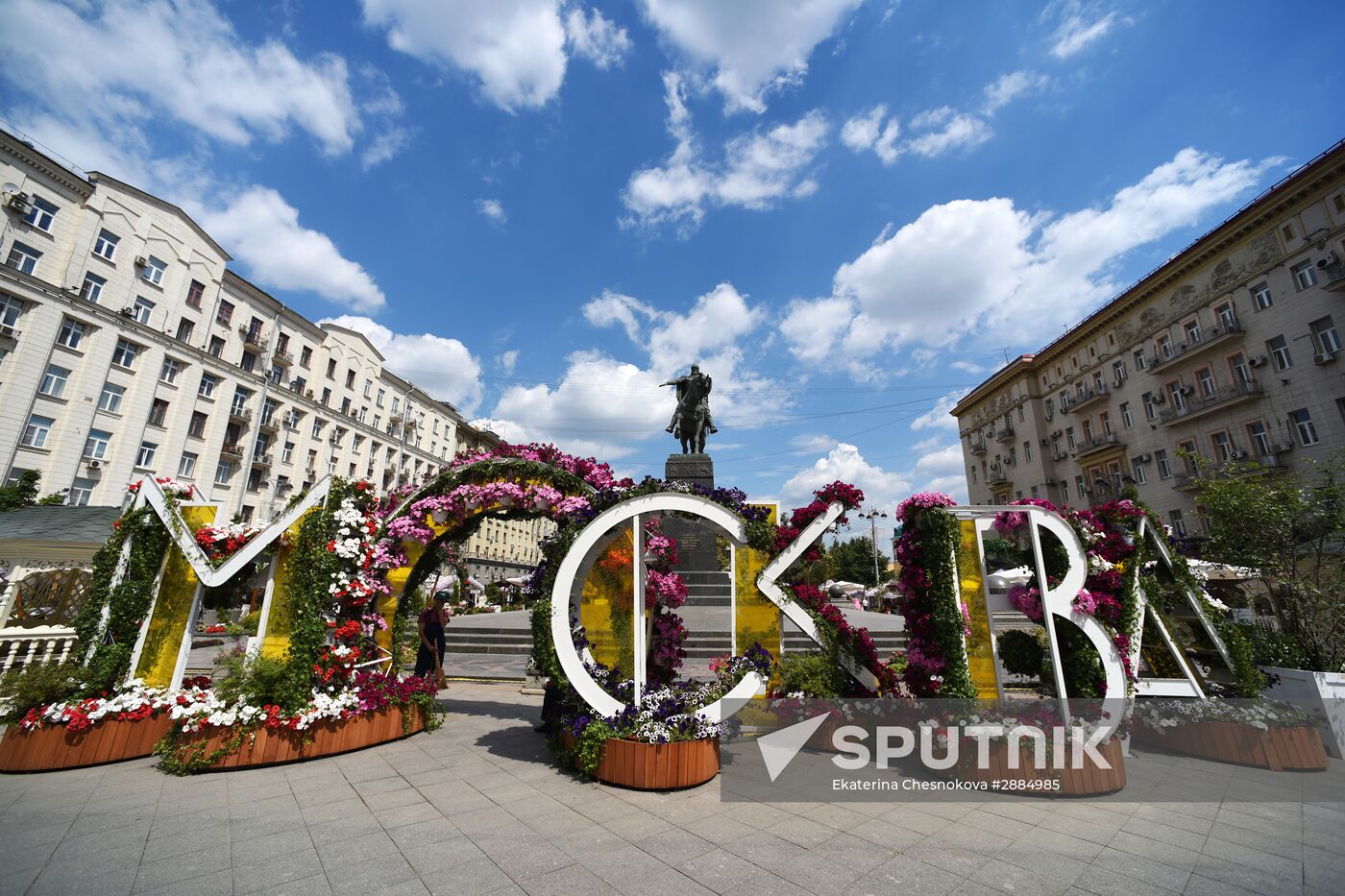 Reconstruction of Tverskaya Street moves on