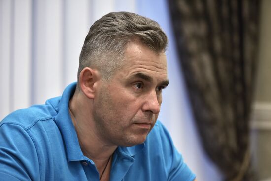 Children's Ombudsman Pavel Astakhov talks with journalists in Simferopol airport