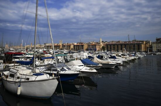 Cities of the world. Marseille