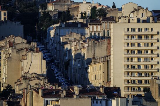 Cities of the world. Marseille