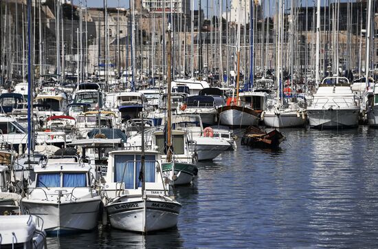 Cities of the world. Marseille