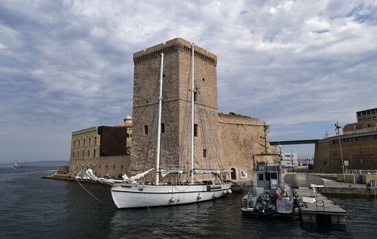 Cities of the world. Marseille