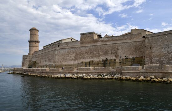Cities of the world. Marseille