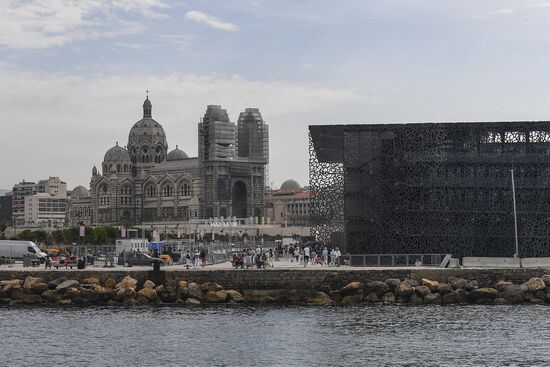 Cities of the world. Marseille