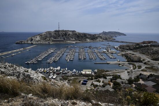 Cities of the world. Marseille