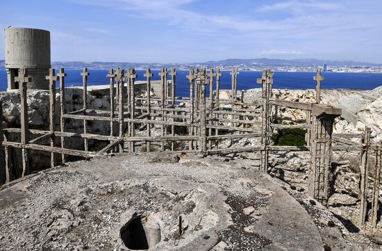 Cities of the world. Marseille
