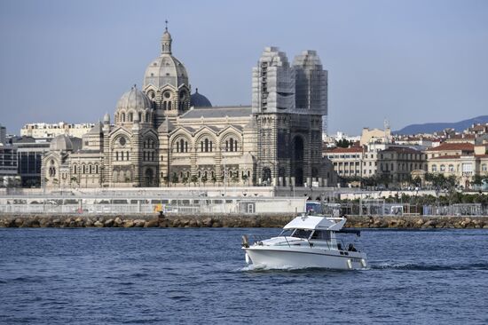 Cities of the world. Marseille