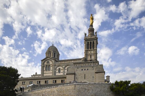 Cities of the world. Marseille