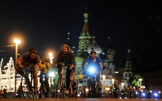 Night bike parade