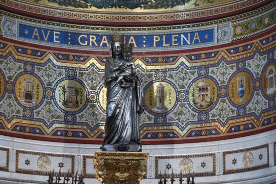 Cities of the world. Marseille