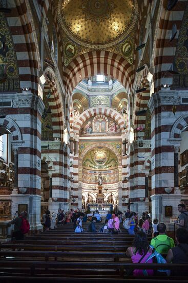 Cities of the world. Marseille