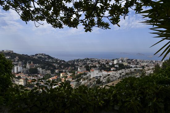 Cities of the world. Marseille