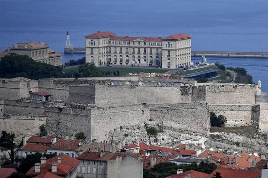 Cities of the world. Marseille