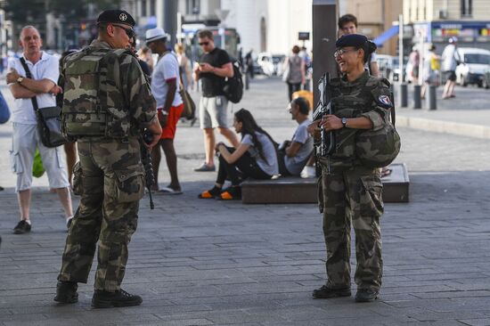 Cities of the world. Marseille