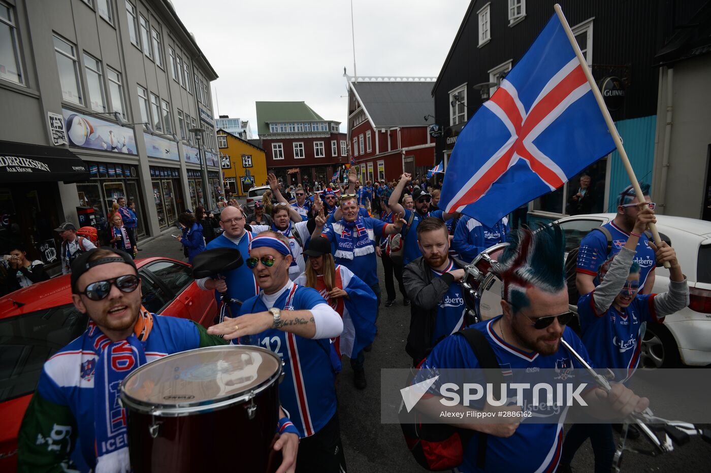 Watching Euro 2016 match France vs. Iceland in Reykjavik