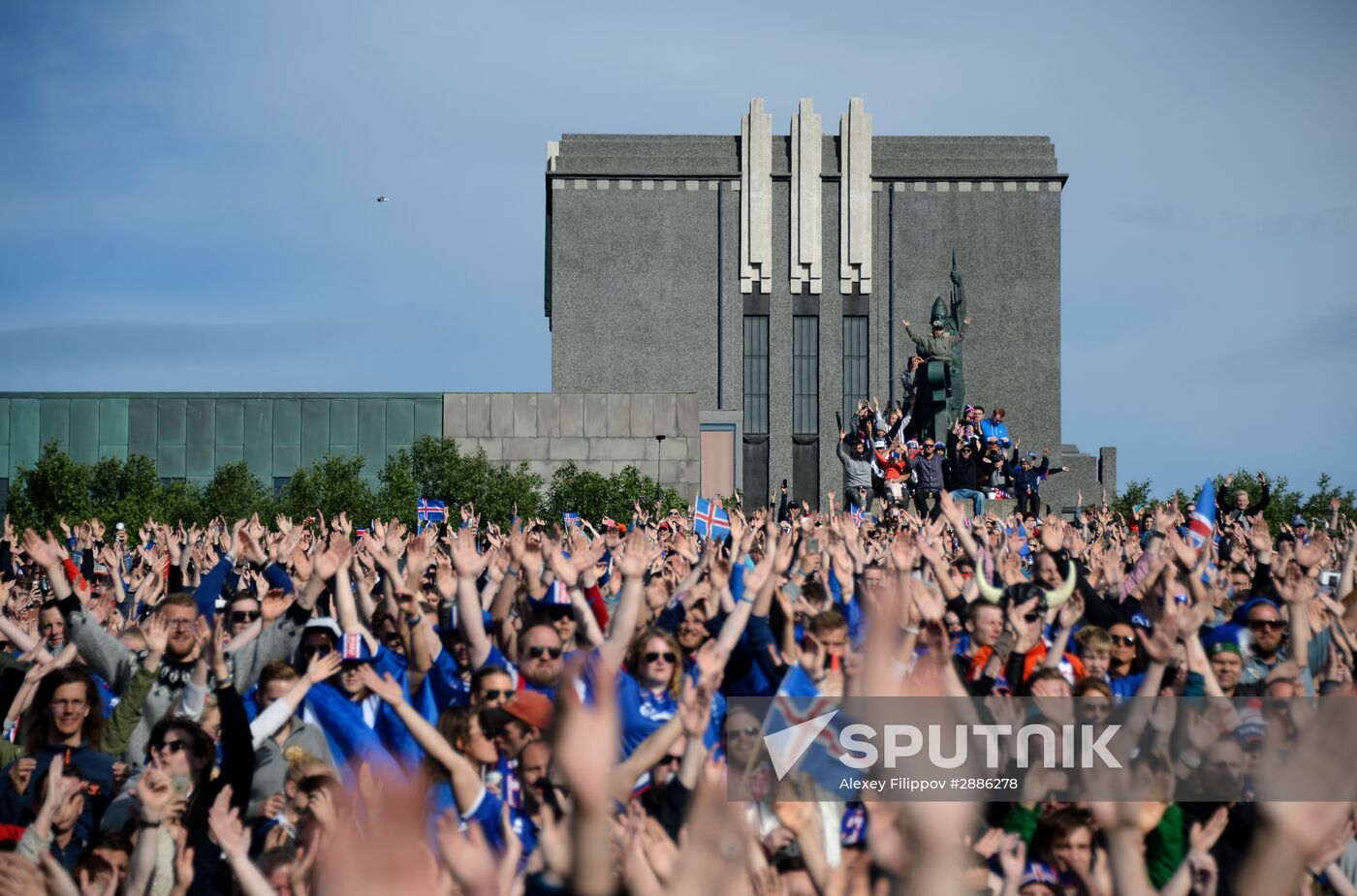 Watching Euro 2016 match France vs. Iceland in Reykjavik