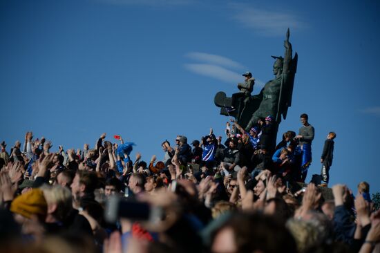 Watching Euro 2016 match France vs. Iceland in Reykjavik