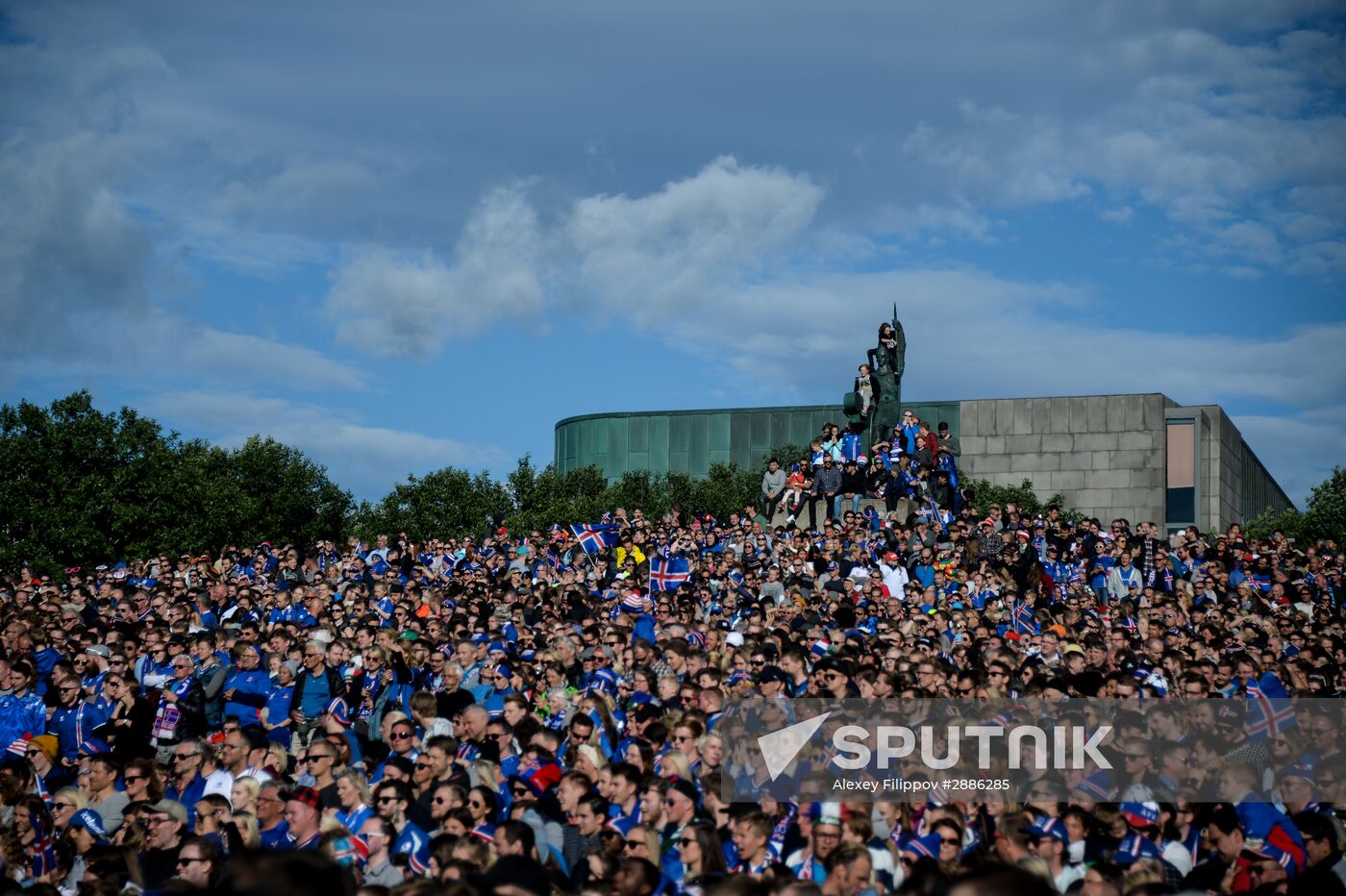 Watching Euro 2016 match France vs. Iceland in Reykjavik