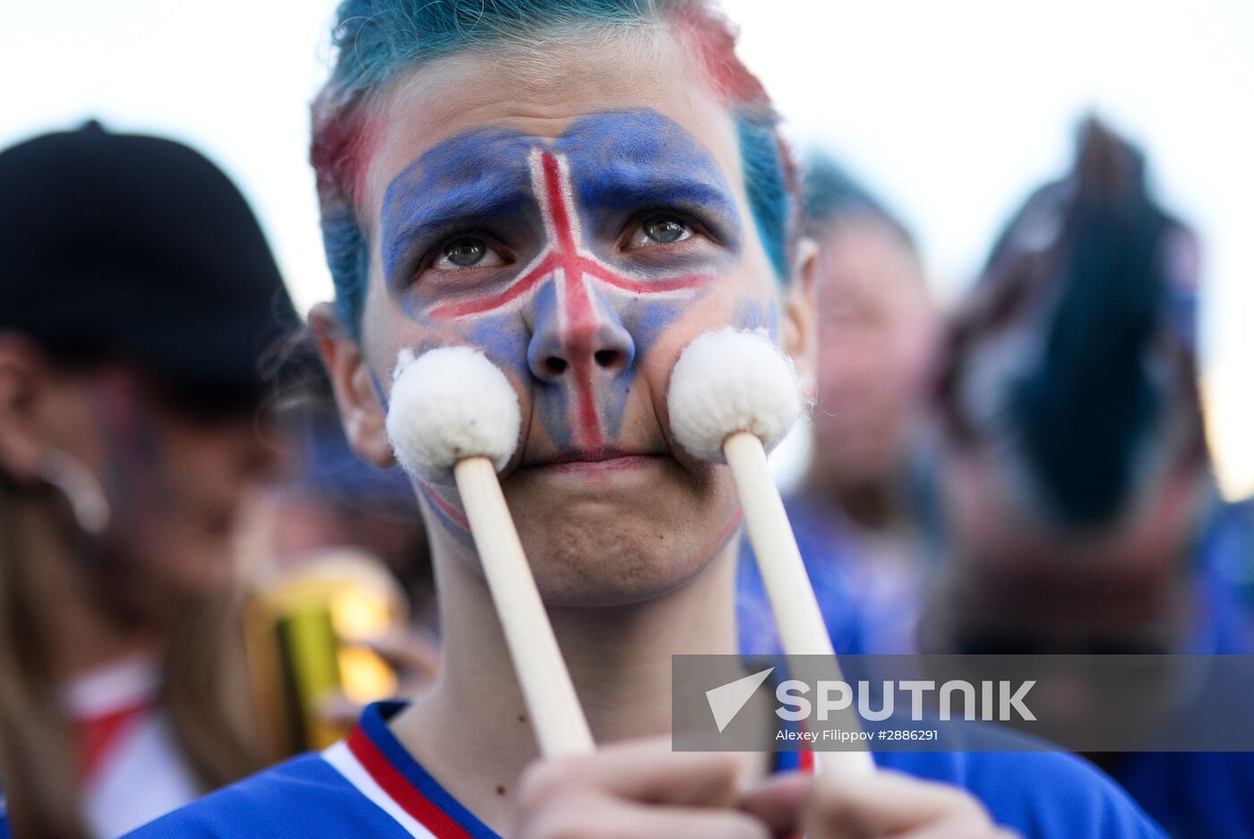 Watching Euro 2016 match France vs. Iceland in Reykjavik