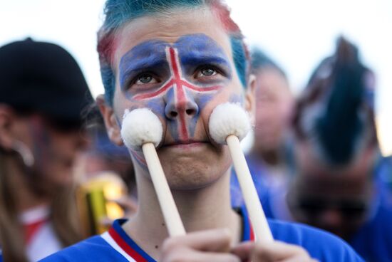 Watching Euro 2016 match France vs. Iceland in Reykjavik