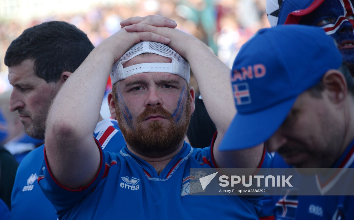 Watching Euro 2016 match France vs. Iceland in Reykjavik