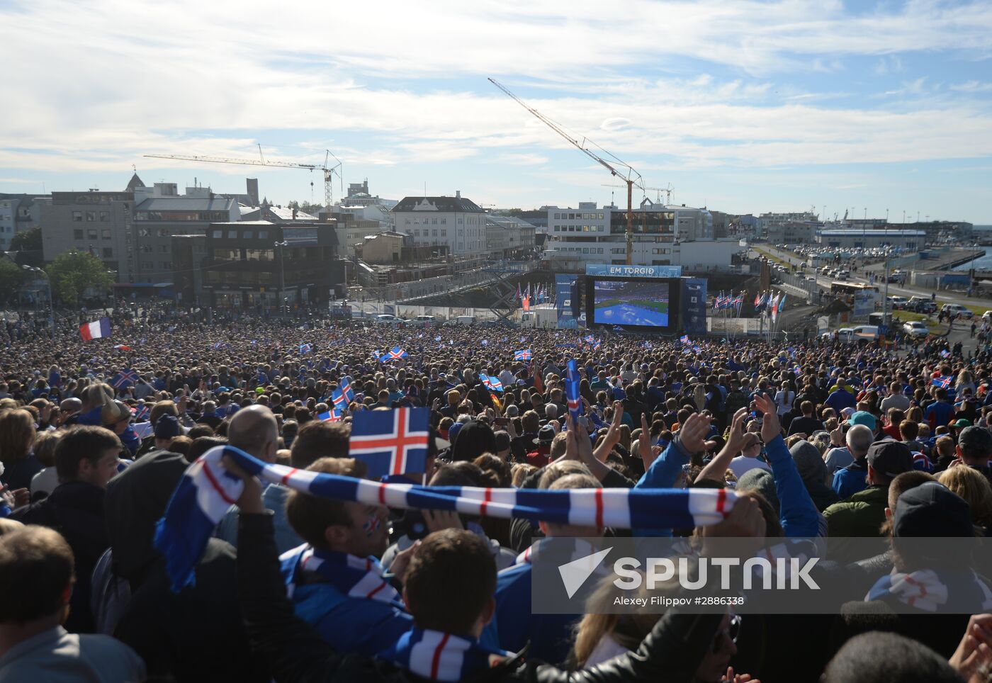 Watching Euro 2016 match France vs. Iceland in Reykjavik