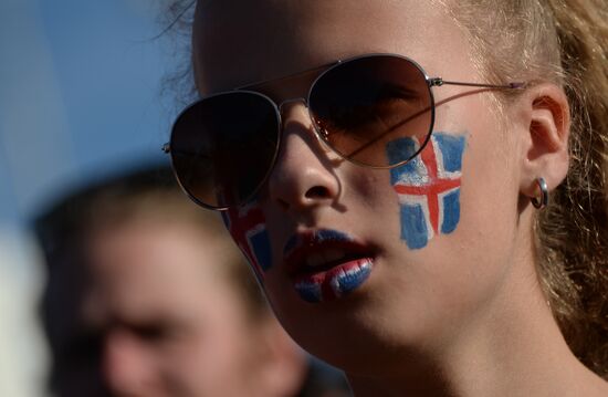 Watching Euro 2016 match France vs. Iceland in Reykjavik