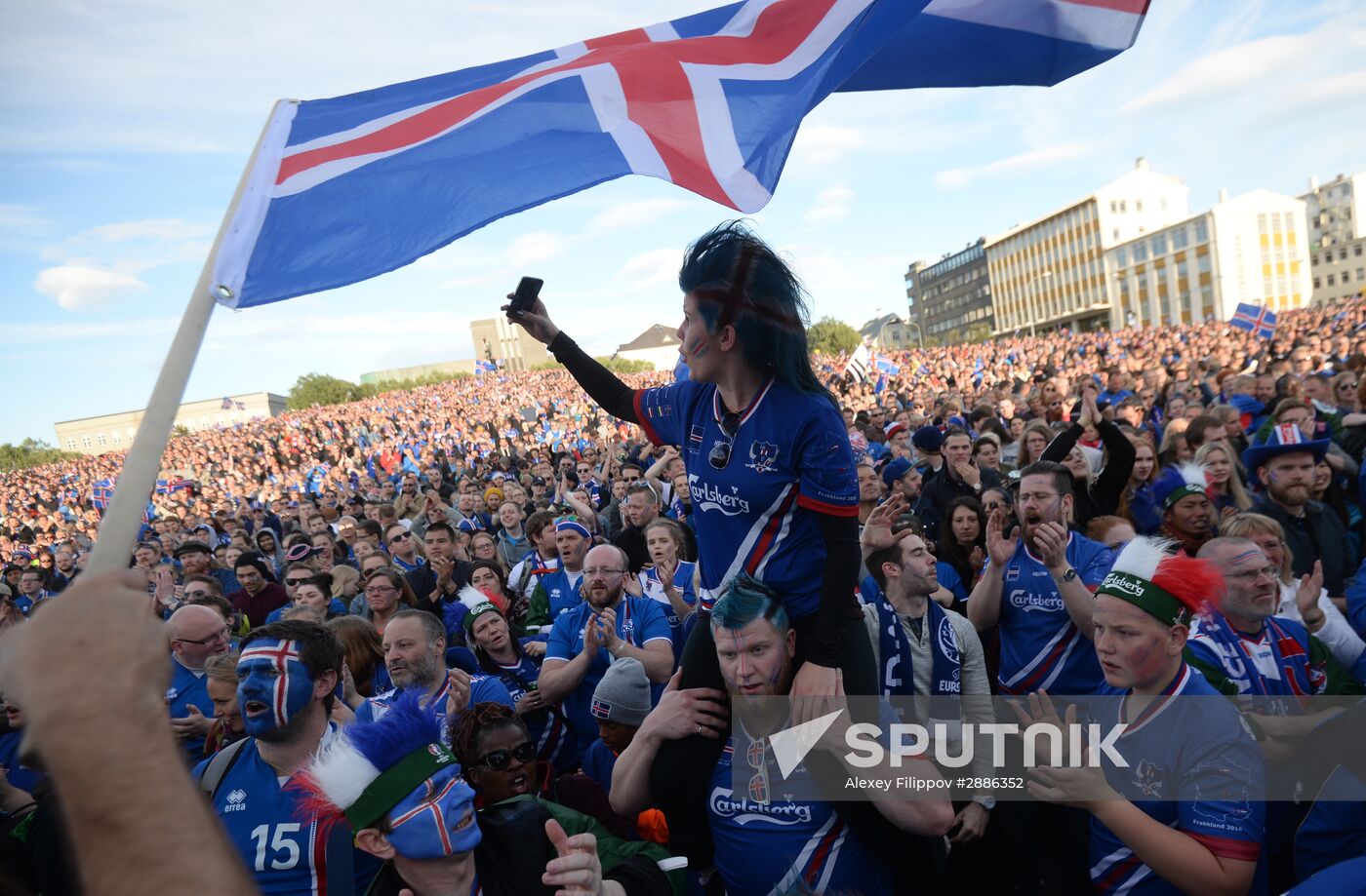 Watching Euro 2016 match France vs. Iceland in Reykjavik