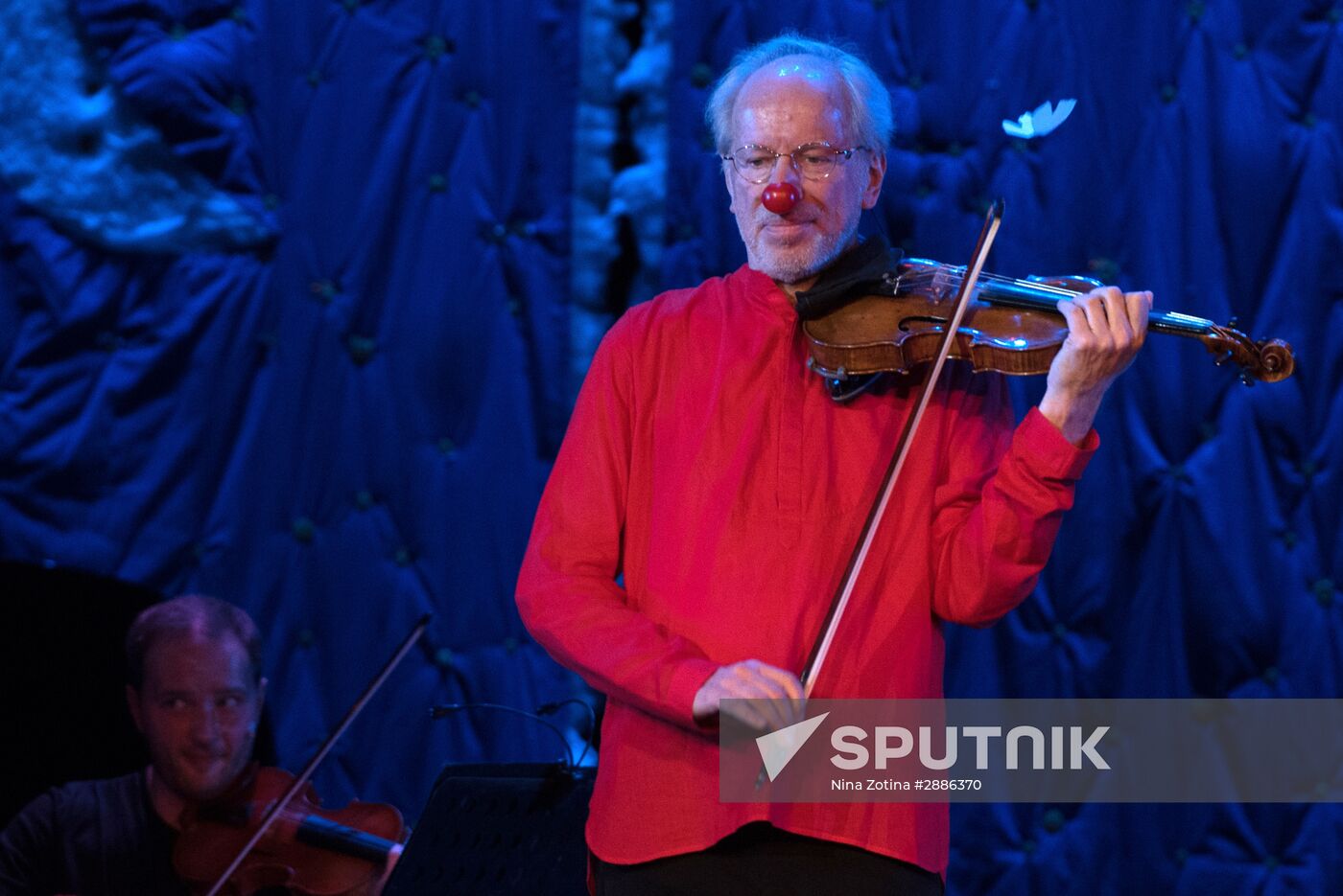 Slava Polunin's and Gidon Kremer's show "Snow Symphony" performed in Sochi
