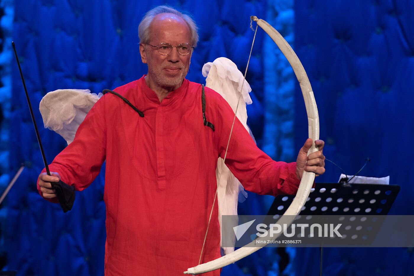 Slava Polunin's and Gidon Kremer's show "Snow Symphony" performed in Sochi