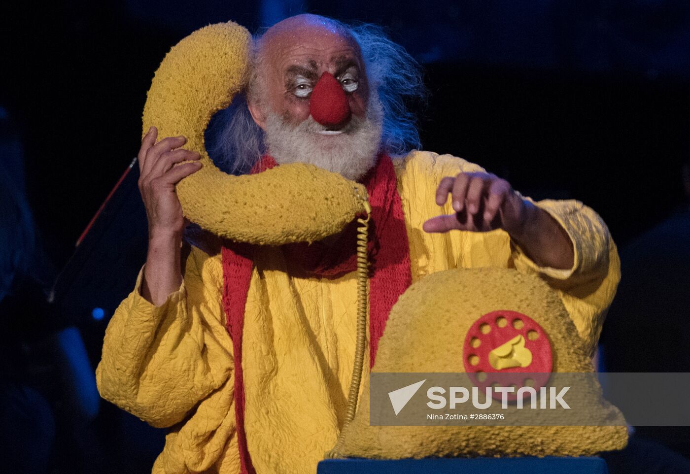Slava Polunin's and Gidon Kremer's show "Snow Symphony" performed in Sochi